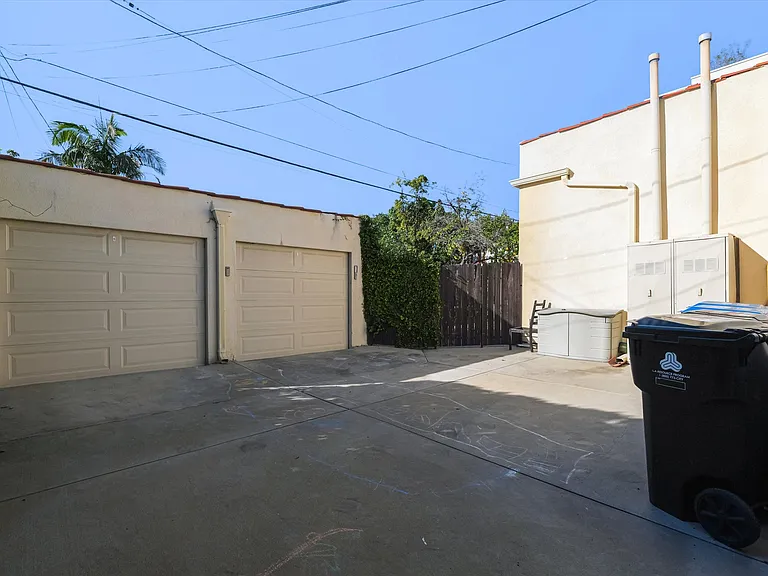 809 N La Jolla Ave — Photo 41