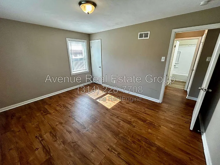 242 Emerling Dr — Photo 9