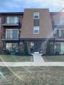 7005 99th St APT 3, Chicago Ridge, IL, 60415