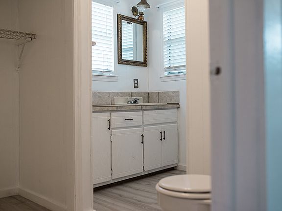 Master bath & laundry