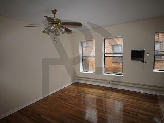 5th image of 815 W Cornelia Ave #817A307