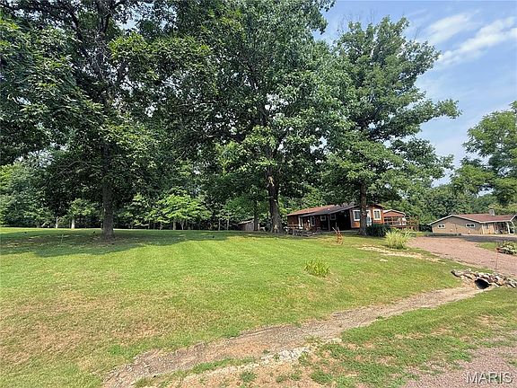2nd image of 29 Cherokee Dr