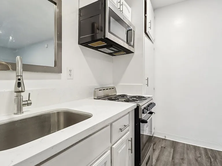 1275 Federal Ave — Photo 8