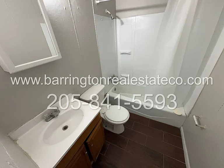 1116 Hall St #G — Photo 2