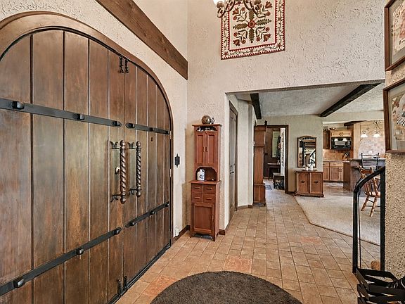 3rd image of 2884 Clearview Dr