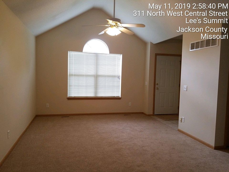 2nd image of 315 NW Central St