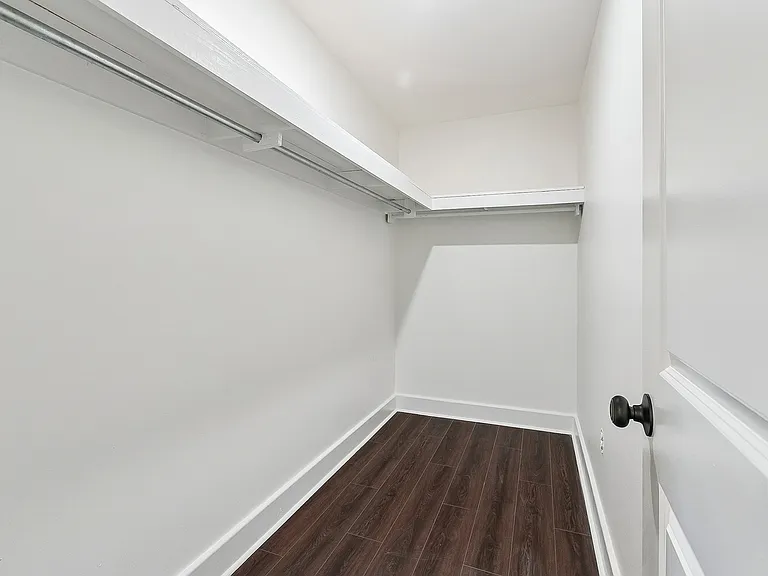 4023 Franklin Ave #4023 — Photo 14