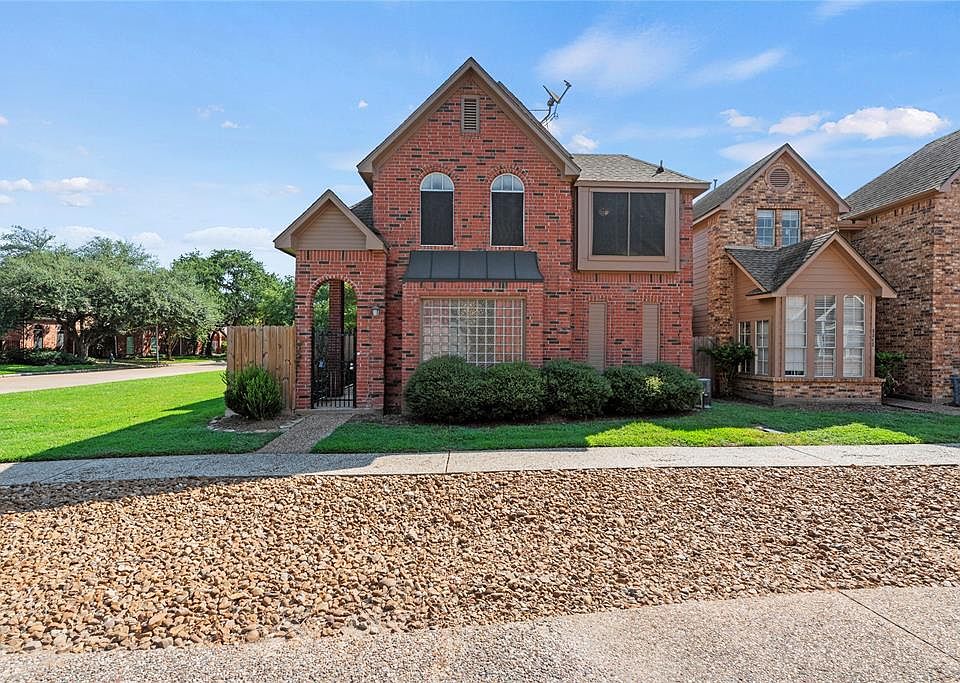 1st image of 6639 Queensclub Drive