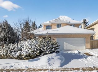 403 Twin Brooks Cres NW, Edmonton, AB T6J 6V2