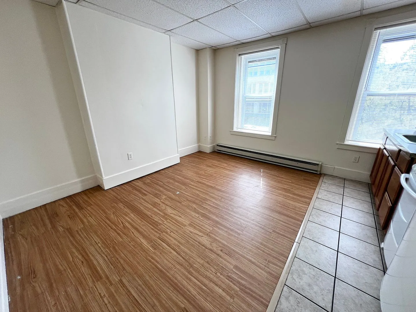 698 Main Street — Photo 4