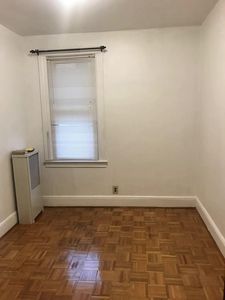 7133 Central Ave, Glendale, NY, 11385