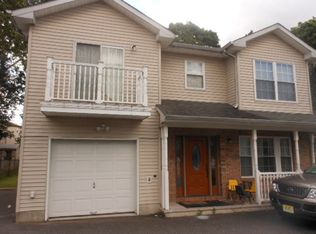 86 Van Ness Pl, Newark, NJ 07108