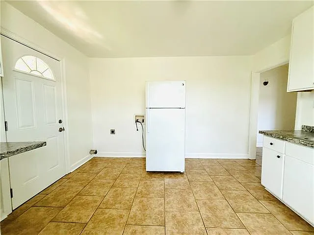 1010 Lesan Dr — Photo 6