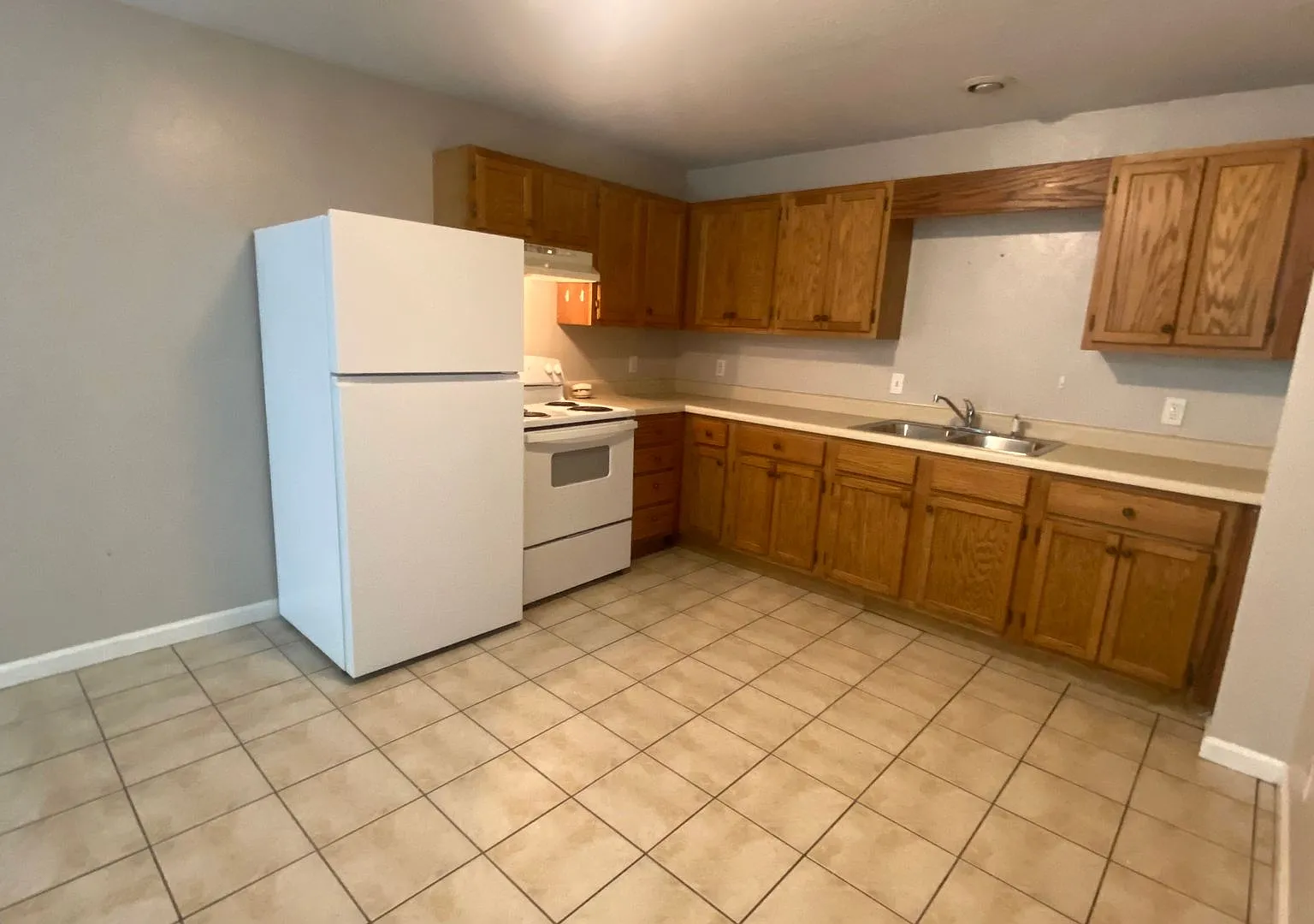 156 Maywood Avenue — Photo 3