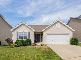 561 Springhurst Pkwy, O'Fallon, MO 63368