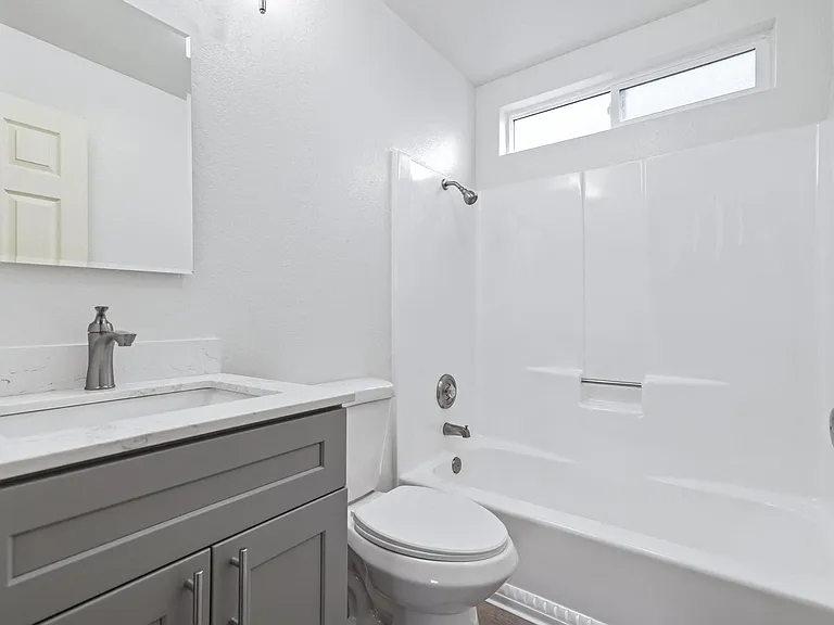 Stony Creek Apartments — Photo 35