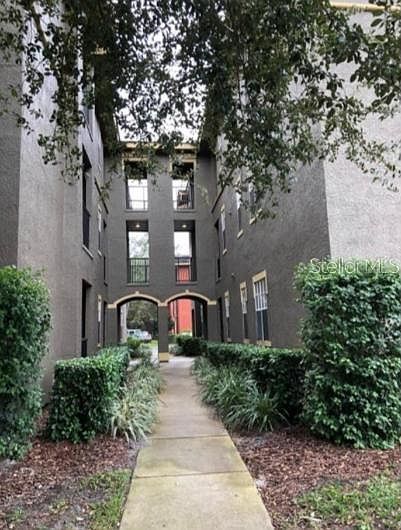 1st image of 102 Vista Verdi Cir Unit 232