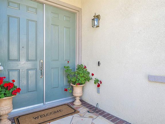 2nd image of 1131 Santa Lucia Dr