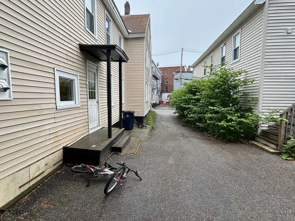25 Foss St., 25 Foss St #101, Biddeford, ME 04005
