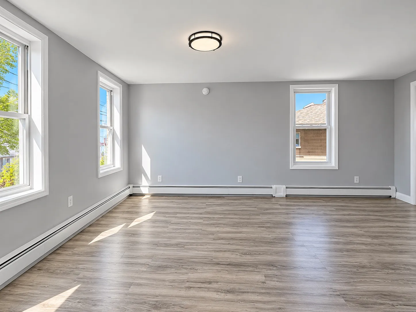 2 bed, $2,350 — Photo 2