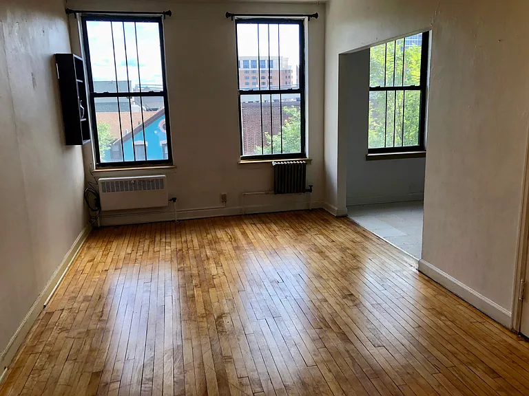 636 State St #301 — Photo 5