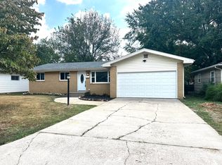 1462 E Wayland Street, Springfield, MO 65804
