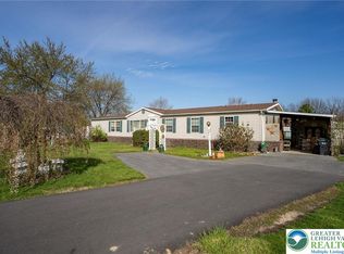 183 Greenbriar Dr S, Bath, PA 18014