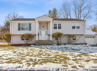 129 3rd St, Cresskill, NJ 07626