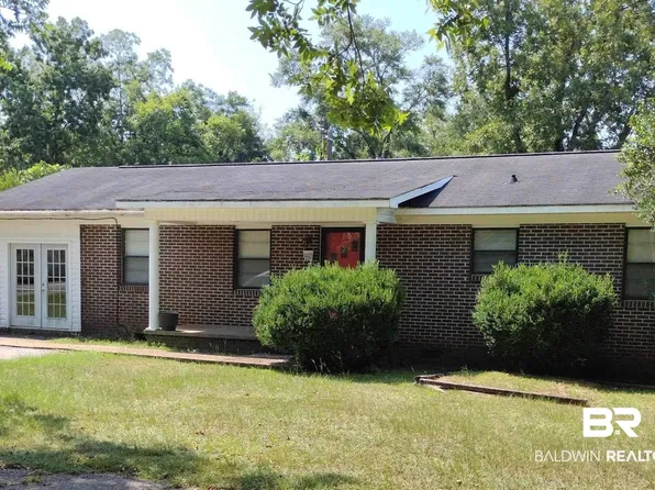 97 W Wiggins St, Monroeville, AL 36460