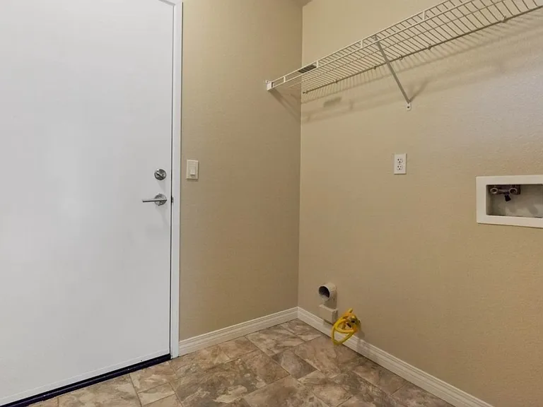 650 Sumner Way #4 — Photo 20