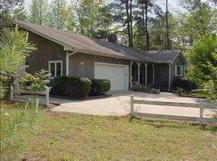 19 Sunset Dr, Whispering Pines, NC 28327