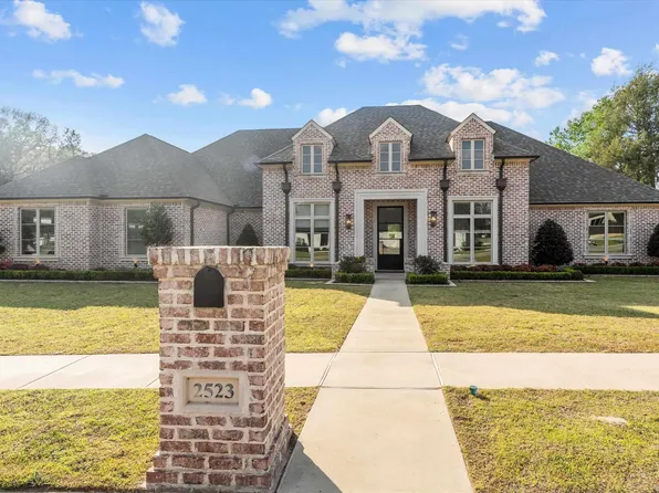 2523 Oak Alley, Tyler, TX 75703