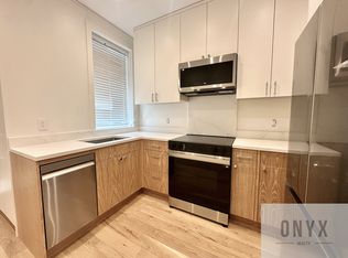 68-15 62nd St #2L, Ridgewood, NY 11385