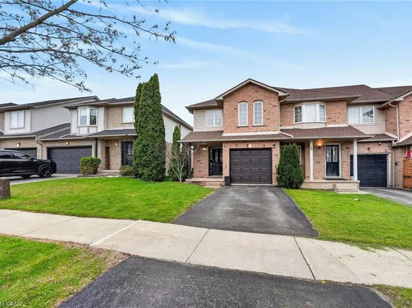 41 Kenyon Cres, Grimsby, ON L3M 5P3