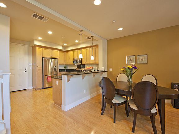 3rd image of 3728 Feather Ln