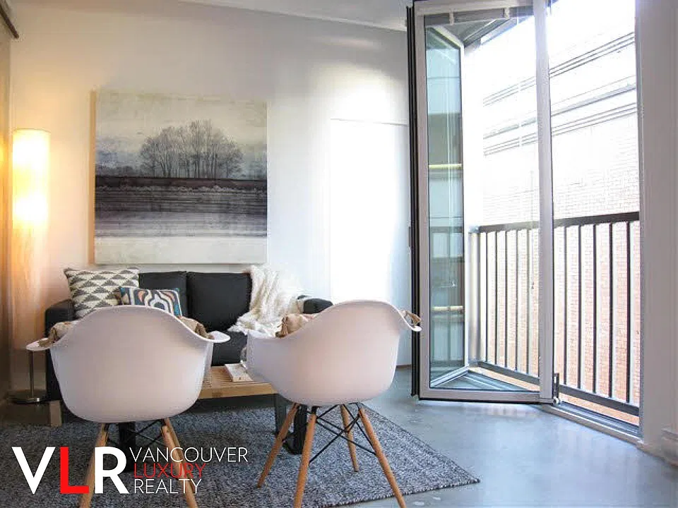219 Georgia St E #803
