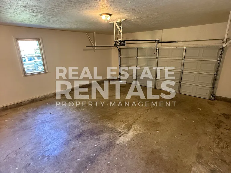120 Southhawk Dr #1 — Photo 17