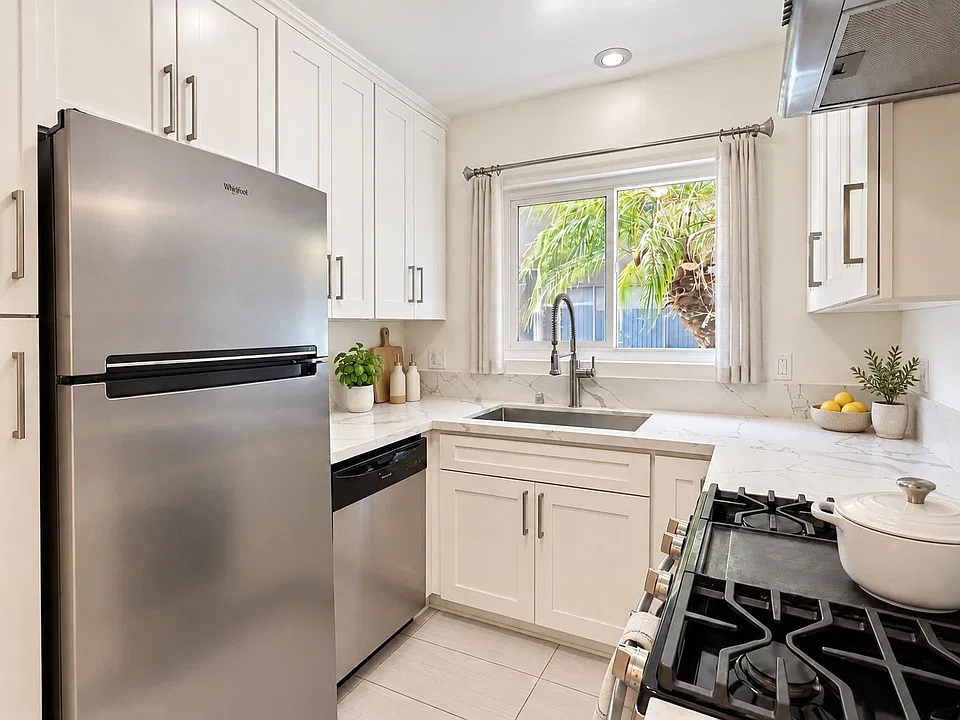 Move-In Ready 3-Bedroom at 14315 Chandler Blvd Sherman Oaks, CA 91401