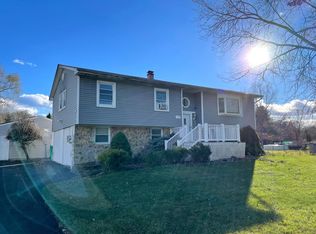 99 Barnes Rd, Washingtonville, NY 10992