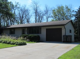 723 Suhrke Rd, Plymouth City, WI 53073