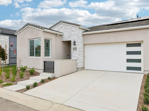 1079 Riverbend Dr, Brentwood, CA 94513