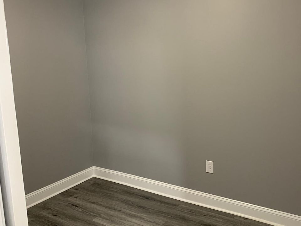 1st image of 900 E Tioga St #900