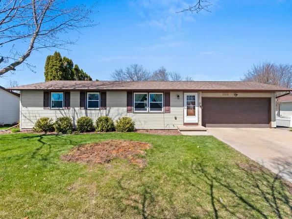 2589 Van Beek Rd, Green Bay, WI 54311