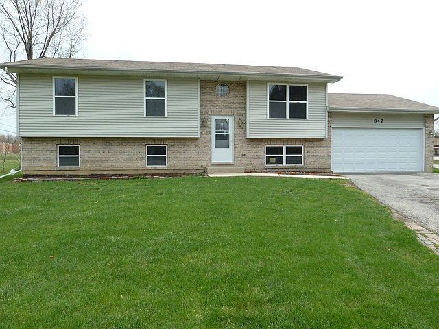 1st image of 847 Joliet St