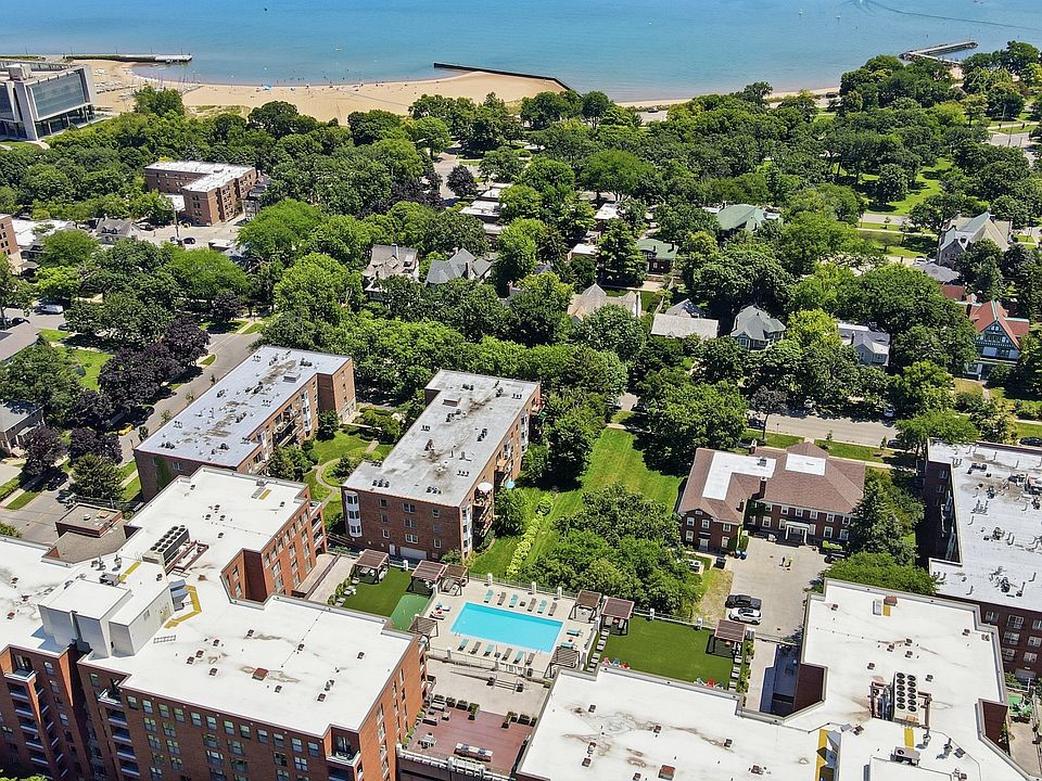 1st image of 1715 Chicago Ave #402N
