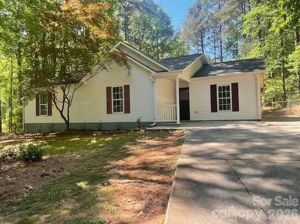 134 Mills Valley Dr, Mooresville, NC 28117