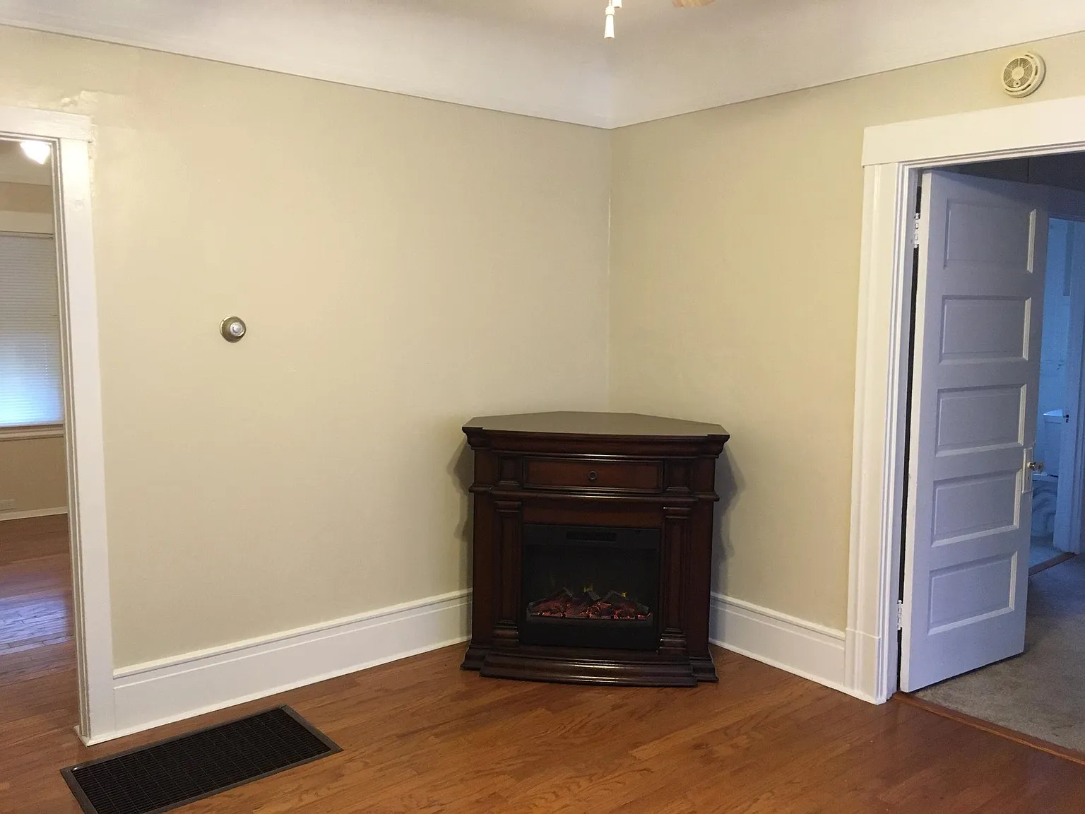 2770 5th Ave photo 1