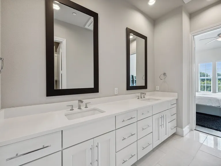 2268 Alterbrook Ln — Photo 10