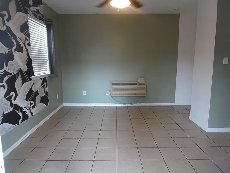 739 & 741 Leontine St — Photo 2