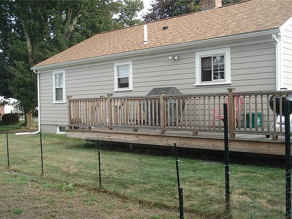 5th image of 26 Linwood St